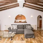 Casa Hania 아파트